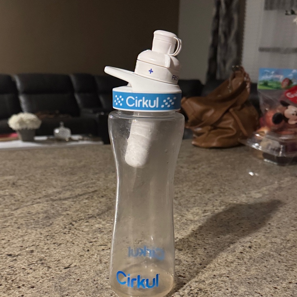 Cirkul Blue Water Bottle with Filter